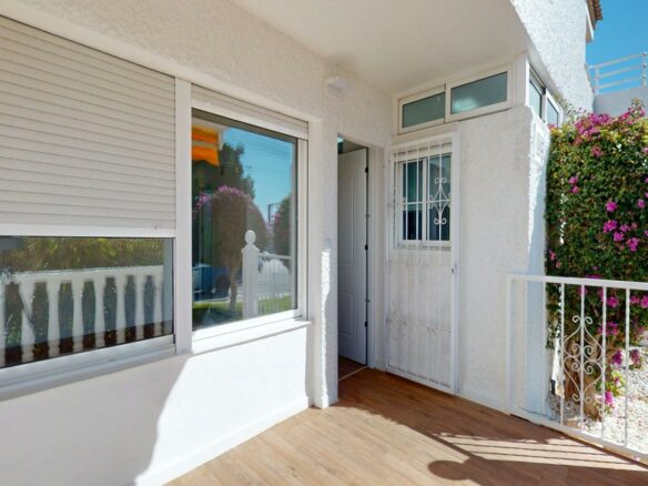 2-bedroom Bungalow In Orihuela Costa, Spain (88 M²)