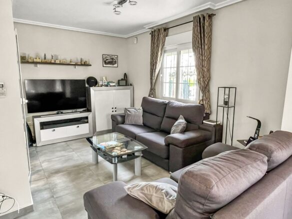 3-bedroom Villa In Orihuela Costa, Spain (140 M²)