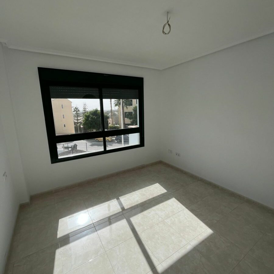 Apartment Of 110 M² In Orihuela Costa, Spain