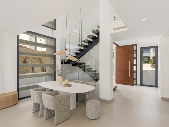 3-bedroom Villa In Casares, Spain (226 M²)