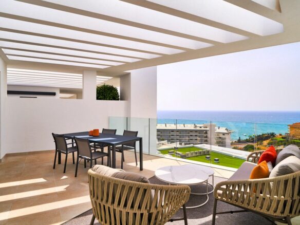 Apartment Of 84 M² With Sea View In Fuengirola, Spain