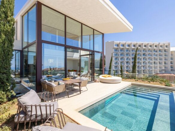 Villa Of 400 M² In Fuengirola, Spain