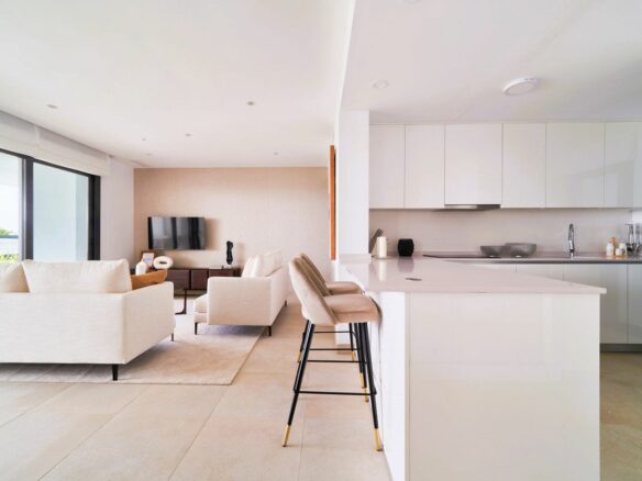 Apartment Of 84 M² With Sea View In Fuengirola, Spain