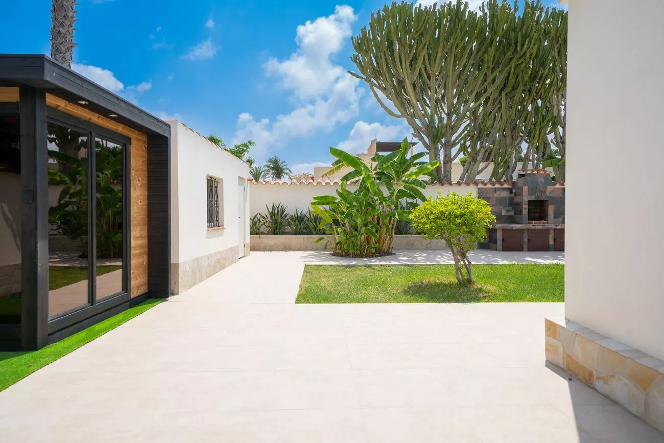 Villa 201 M² In Torrevieja, Spain – Mediter Real Estate