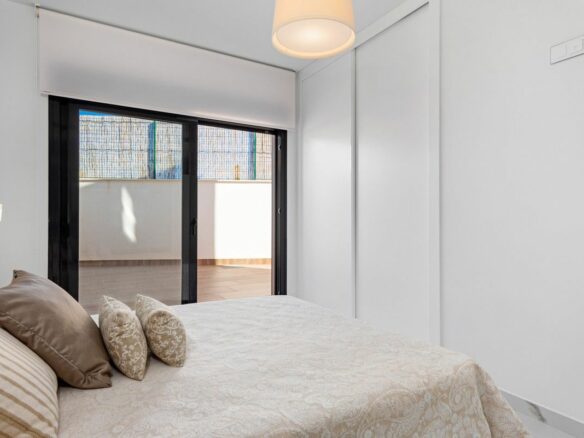 Villa Of 92 M² In San Miguel De Salinas, Spain