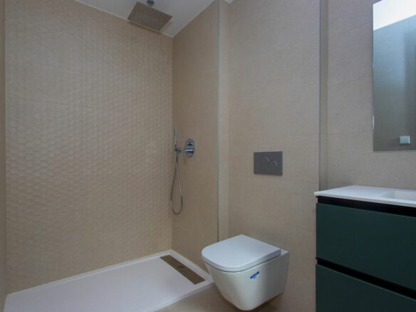 3-bedroom Villa In Monforte Del Cid, Spain (171 M²)