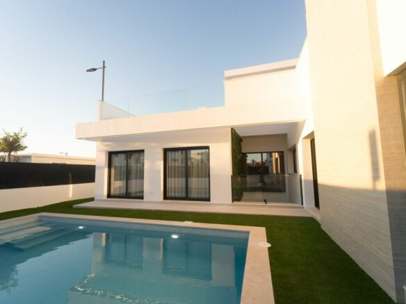 Villa Of 284 M² In Los Alcázares, Spain