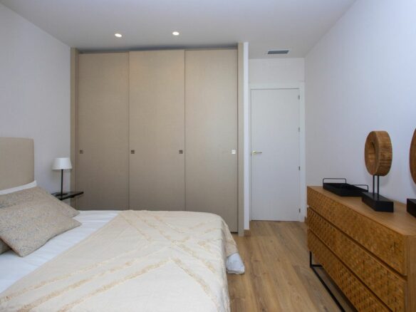 3-bedroom Villa In Monforte Del Cid, Spain (171 M²)