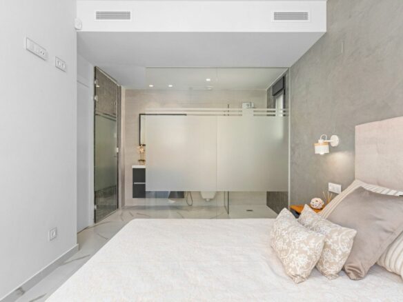 Villa Of 92 M² In San Miguel De Salinas, Spain