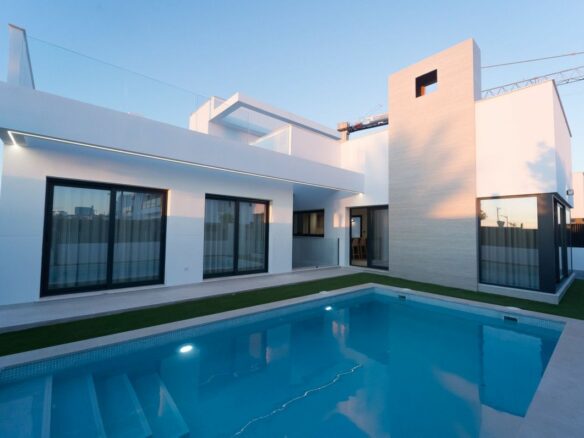 Villa Of 284 M² In Los Alcázares, Spain