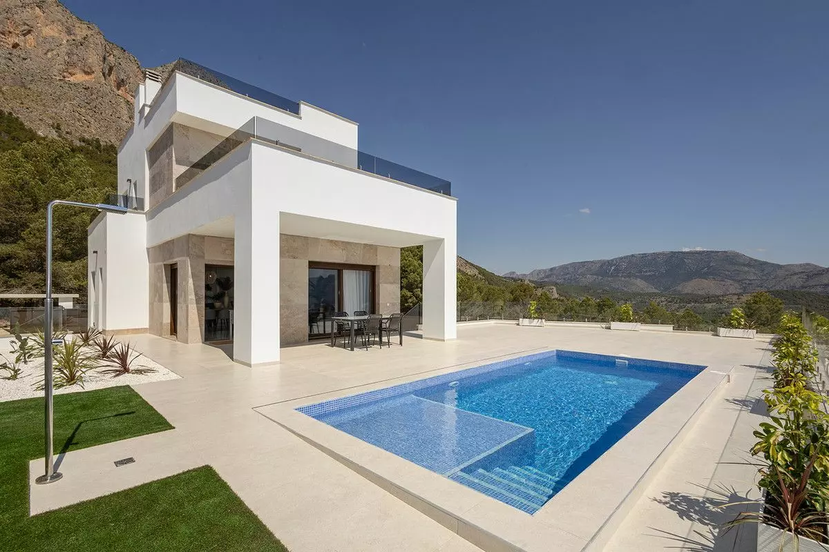 Villa Of 129 M² In Polop, Spain