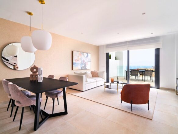 Apartment Of 84 M² With Sea View In Fuengirola, Spain