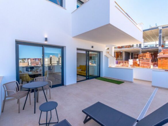 2-bedroom Apartment In Orihuela Costa, Spain (72 M²)