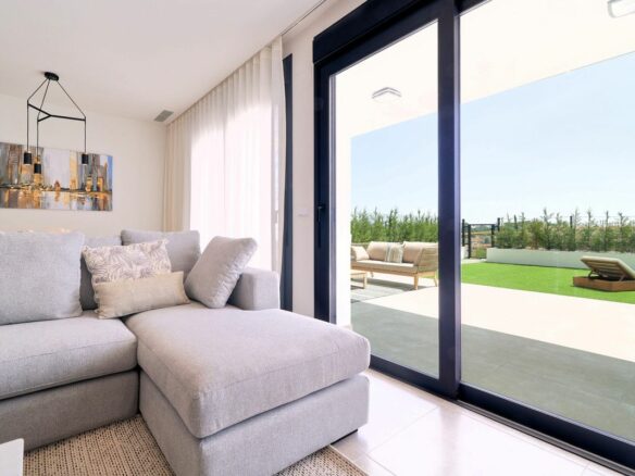 Apartment Of 92 M² In Estepona, Spain