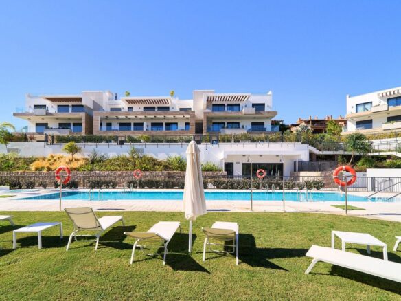 Apartment Of 92 M² In Estepona, Spain
