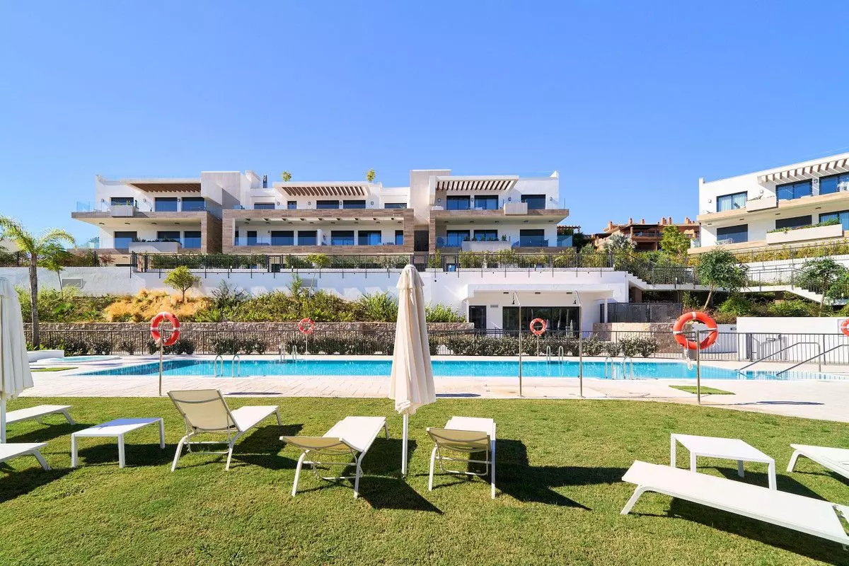 Apartment Of 92 M² In Estepona, Spain