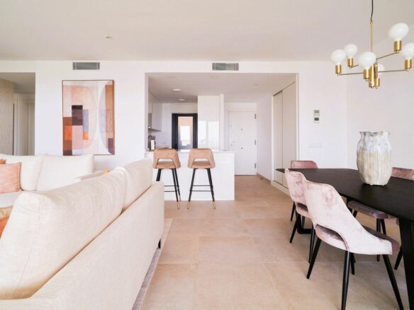 Apartment Of 84 M² With Sea View In Fuengirola, Spain