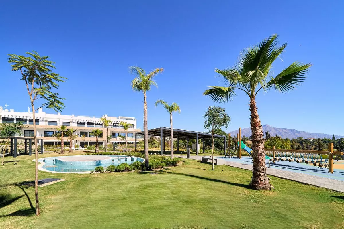 Apartment Of 92 M² In Estepona, Spain