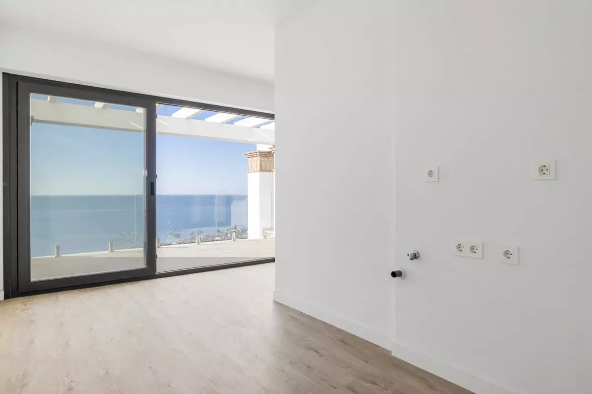 House Of 161 M² In Torrox Costa, Spain
