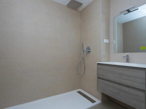 3-bedroom Villa In Monforte Del Cid, Spain (171 M²)