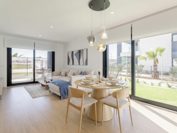 3-bedroom Apartment In Torrevieja, Spain (96 M²)