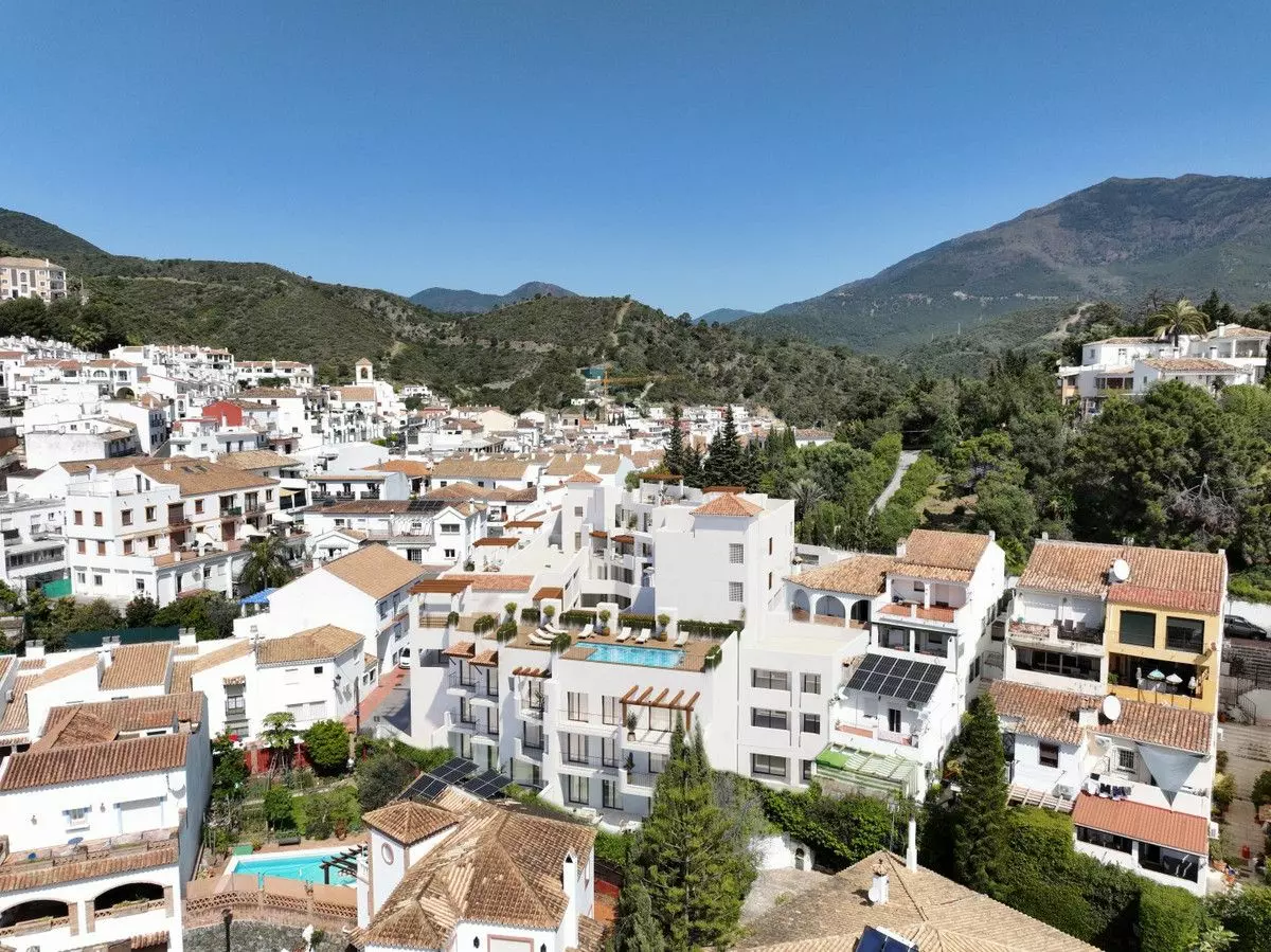 Apartment Of 87 M² In Benahavis, Spain