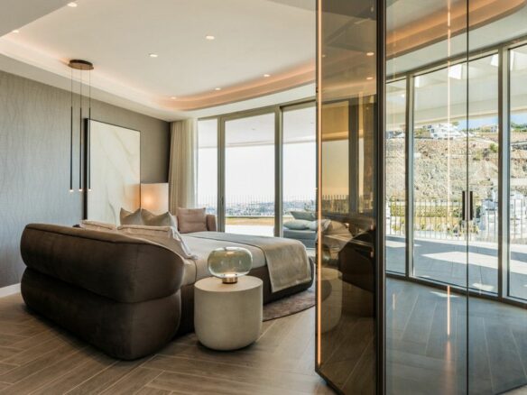 Apartment Of 219 M² In Benahavis, Spain