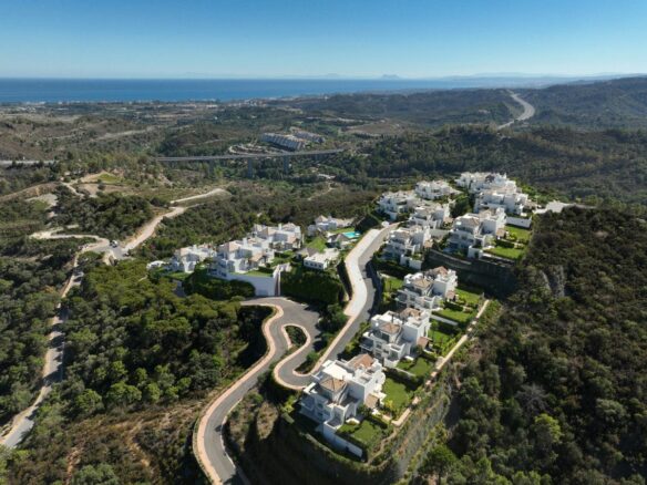 Apartment Of 114 M² With Sea View In Benahavis