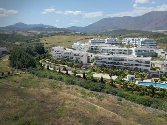 Apartment Of 90 M² In Estepona, Spain