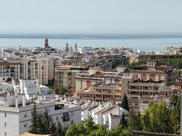 Apartment Of 92 M² In Estepona, Spain