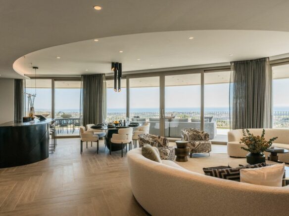 Apartment Of 219 M² In Benahavis, Spain