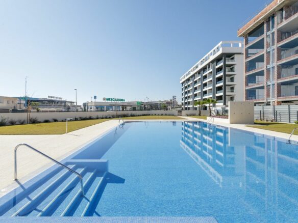 3-bedroom Apartment In Torrevieja, Spain (96 M²)