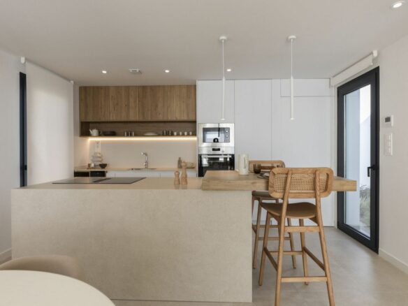 Villa Of 123 M² In Baños Y Mendigo, Spain