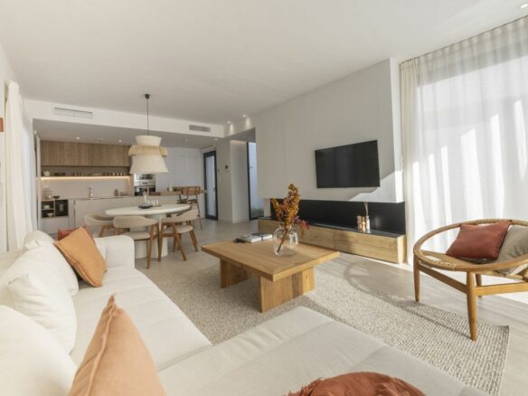 Villa Of 106 M² In Baños Y Mendigo, Spain