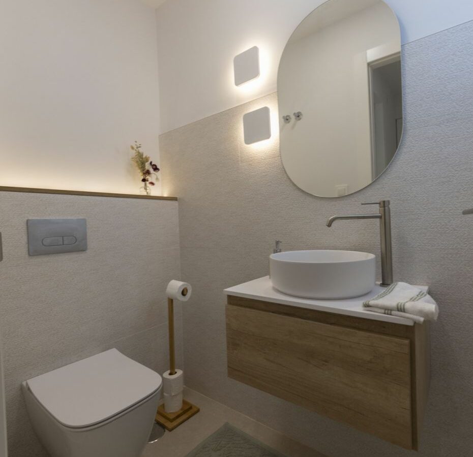 Villa Of 106 M² In Baños Y Mendigo, Spain