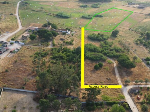 Flat Rustic Land Of 11,750 M² With Spectacular Lisbon Views And Exclusive Access — Fonte Da Vaca, Pinhal Novo