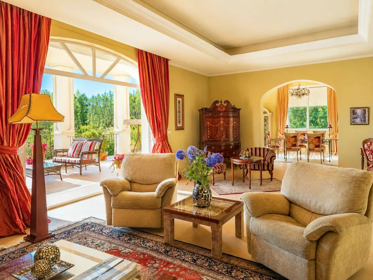 Detached Villa Of 800 M² In Estepona, Spain