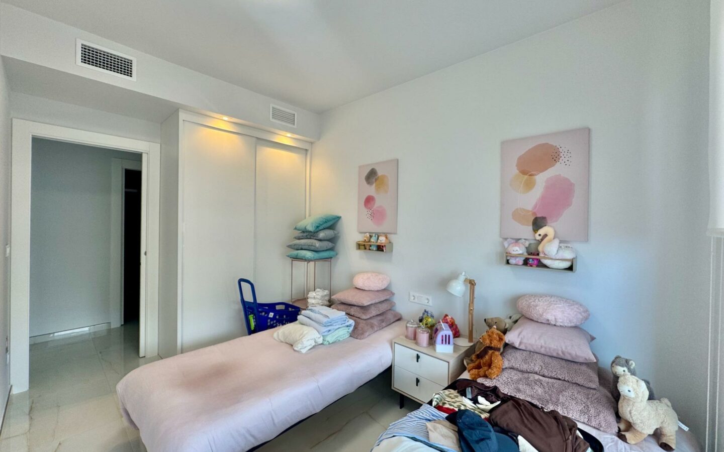 3-bedroom Apartment In Orihuela Costa, Spain (98 M²)