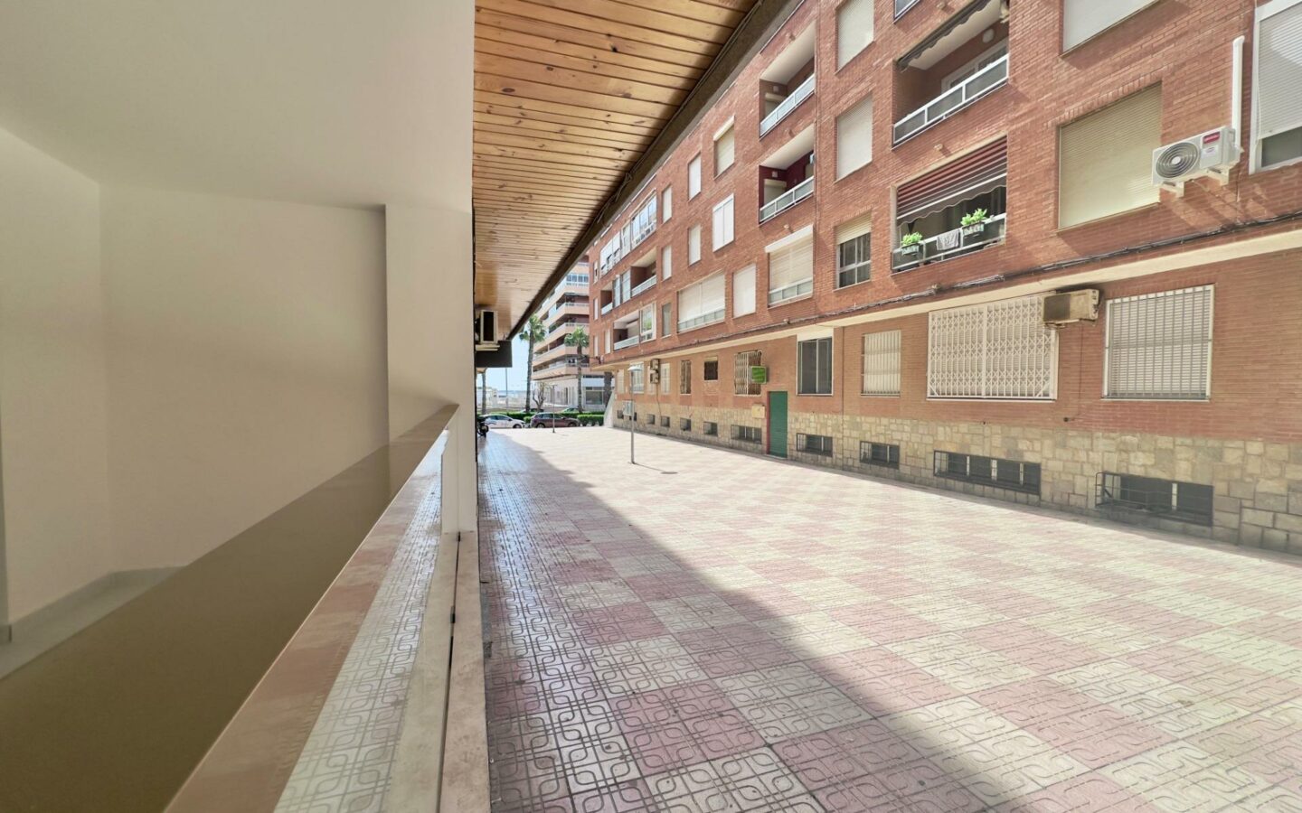 3-bedroom Apartment In Torrevieja, Spain (150 M²)