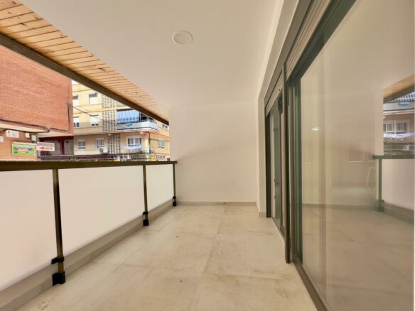3-bedroom Apartment In Torrevieja, Spain (150 M²)