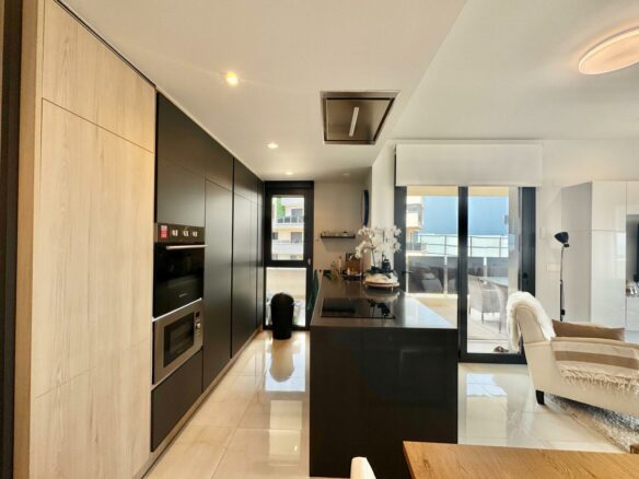 3-bedroom Apartment In Orihuela Costa, Spain (98 M²)