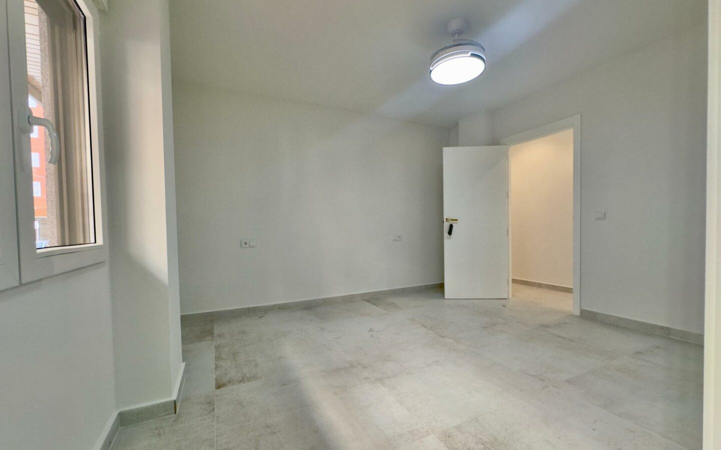 3-bedroom Apartment In Torrevieja, Spain (150 M²)