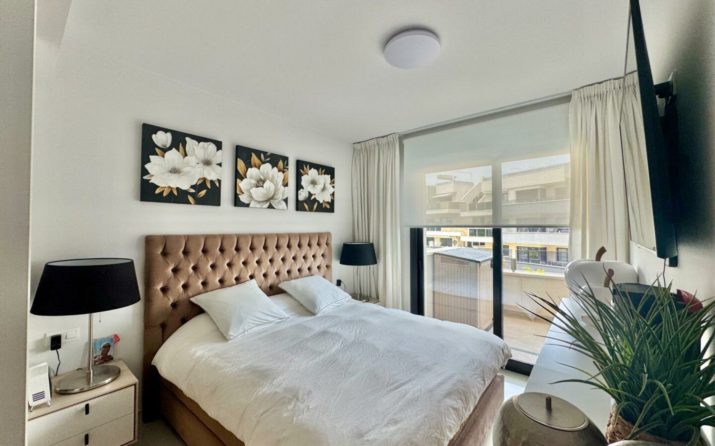 3-bedroom Apartment In Orihuela Costa, Spain (98 M²)