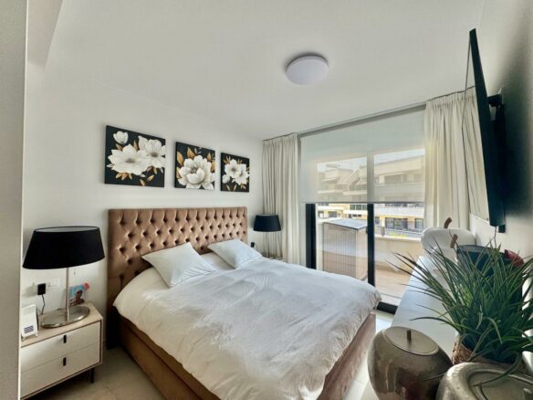 3-bedroom Apartment In Orihuela Costa, Spain (98 M²)