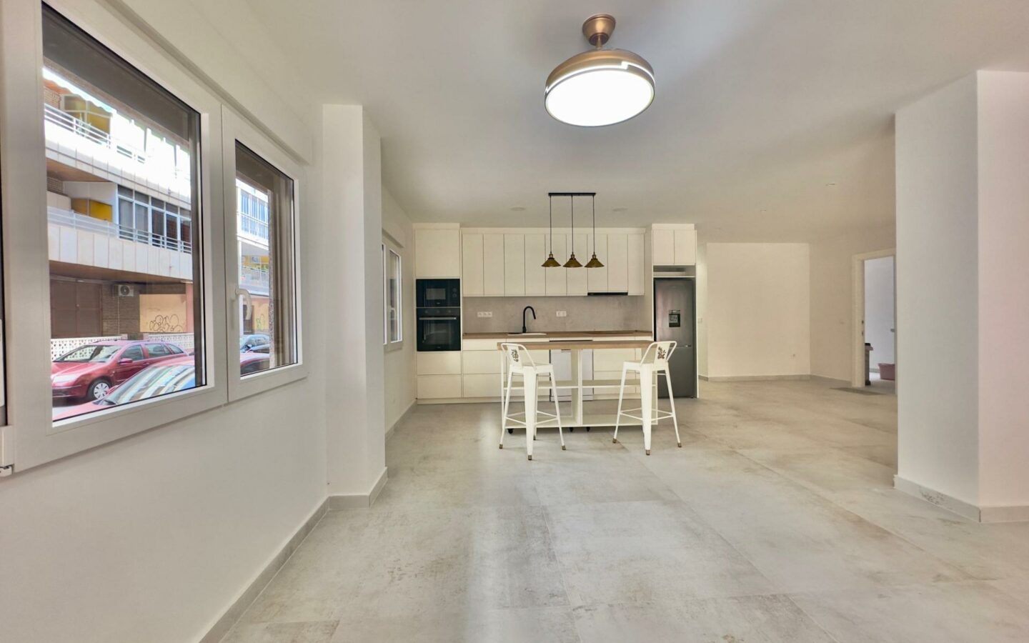 3-bedroom Apartment In Torrevieja, Spain (150 M²)