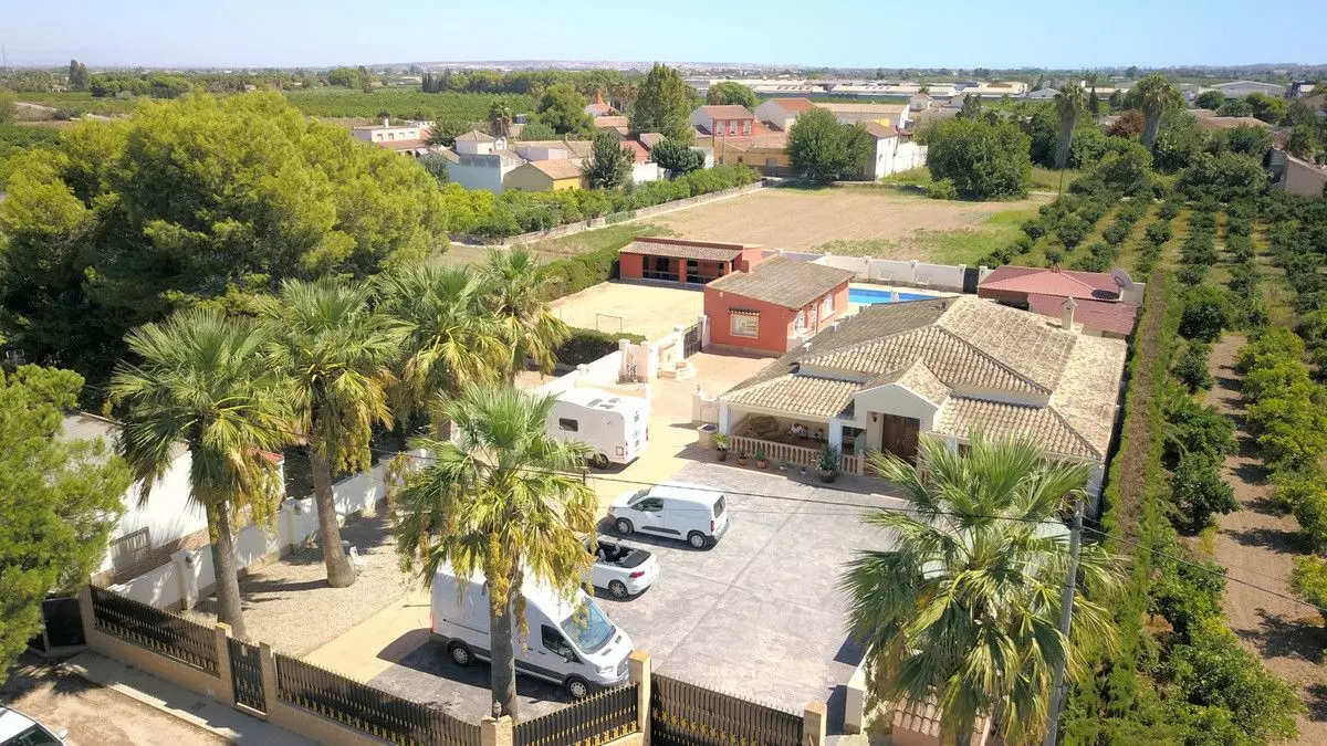 Villa 299 M² In Almoradi, Spain – Mediter Real Estate