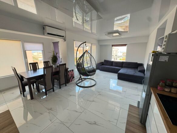 2-bedroom Apartment In Torrevieja, Spain (81 M²)