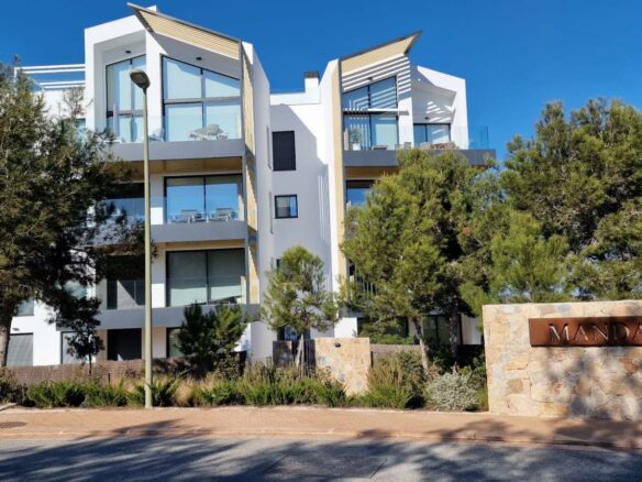 3-bedroom Apartment In Orihuela, Spain (113 M²)