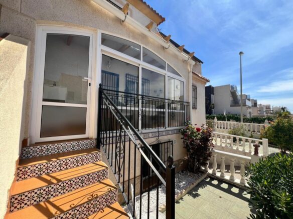Chalet 132 M² In Torrevieja, Spain – Mediter Real Estate