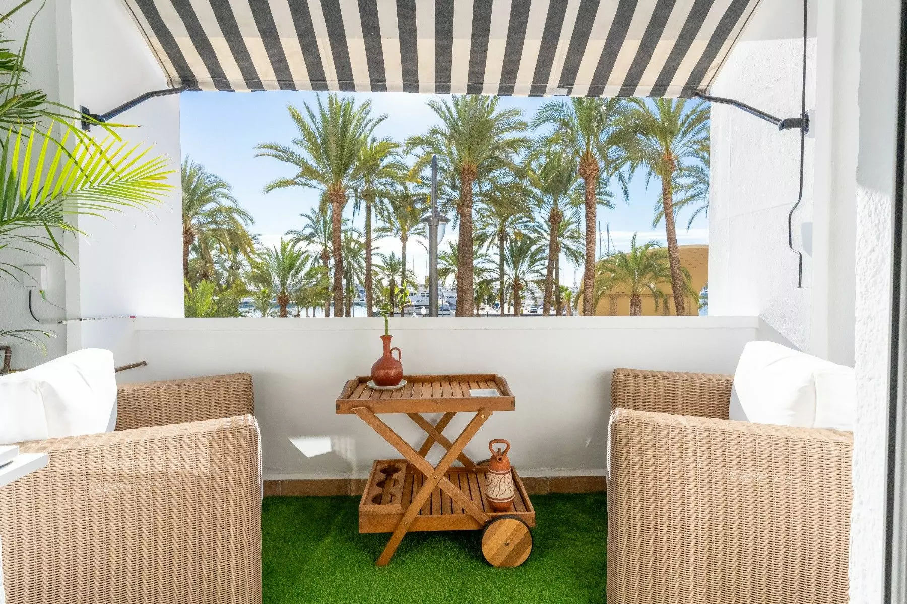 Apartment 200 M² In Alicante, Spain – Mediter Real Estate